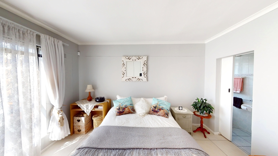 2 Bedroom Property for Sale in Van Ryneveld Western Cape